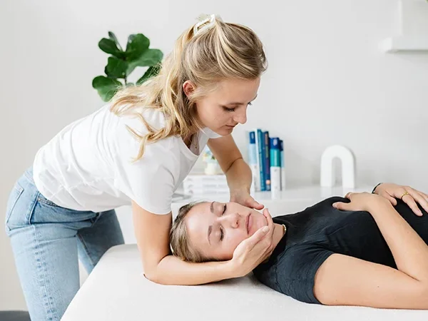 Behandlung von Kiefergelenksbeschwerden und CMD Düsseldorf.